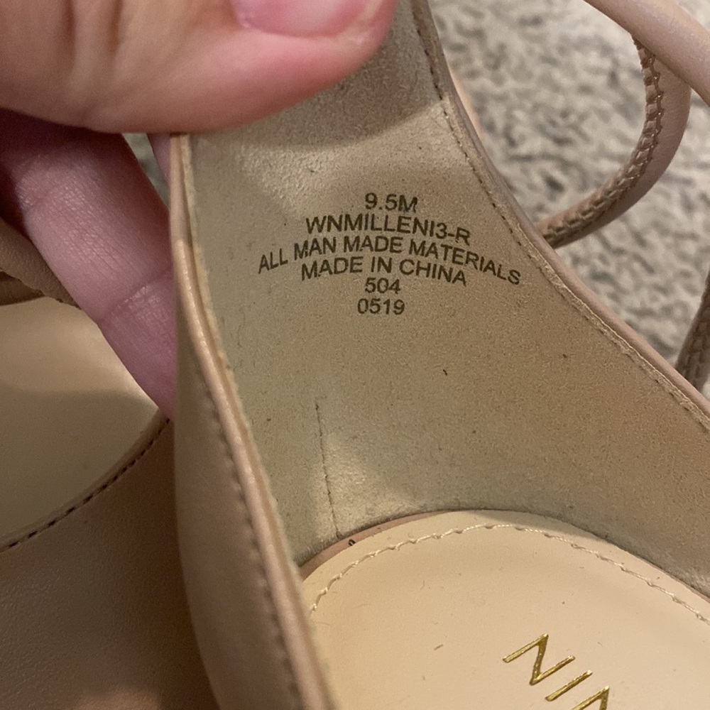 Nine West Nude Heels - Picture 9 of 9